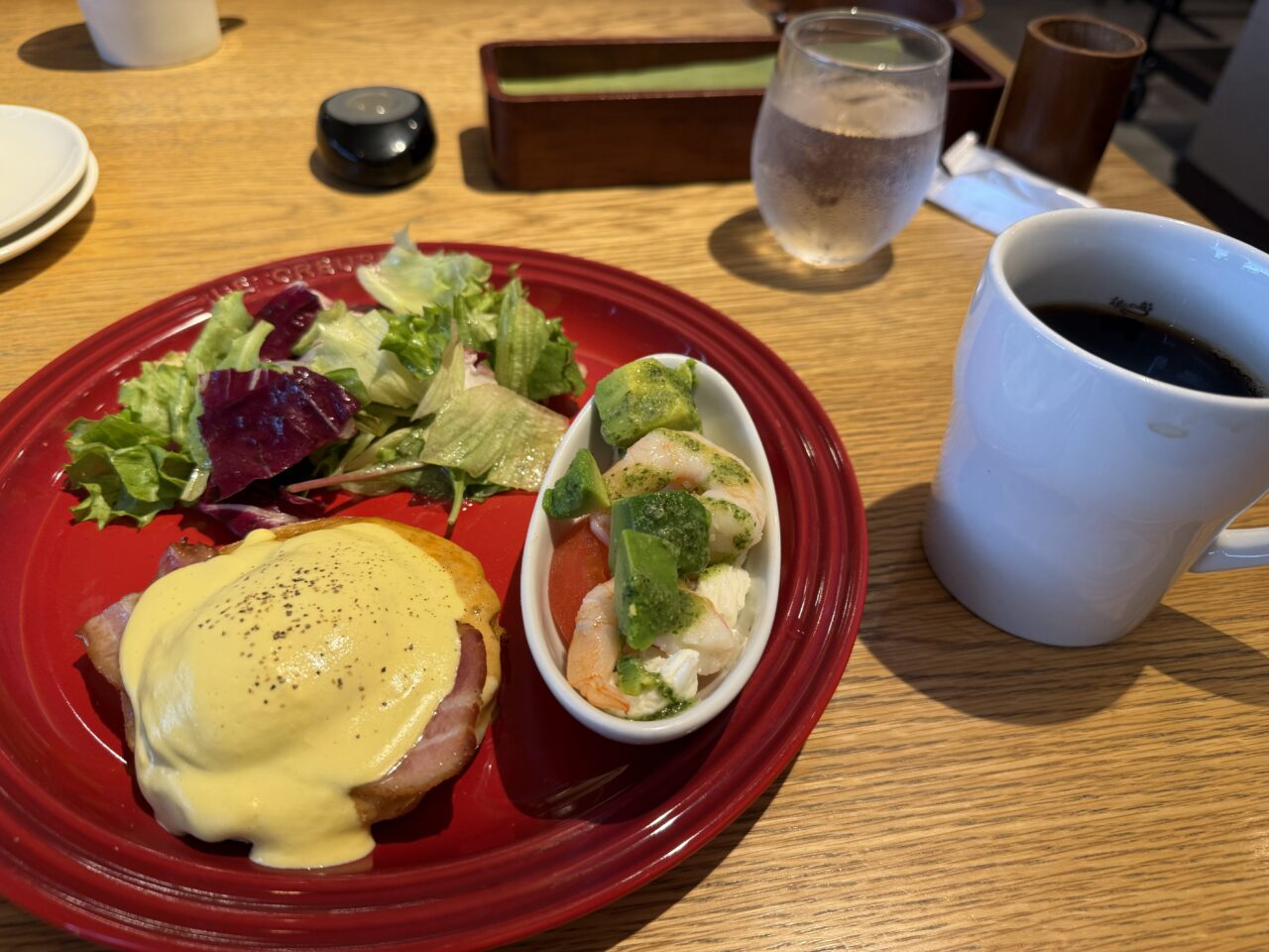 エッグベネディクト